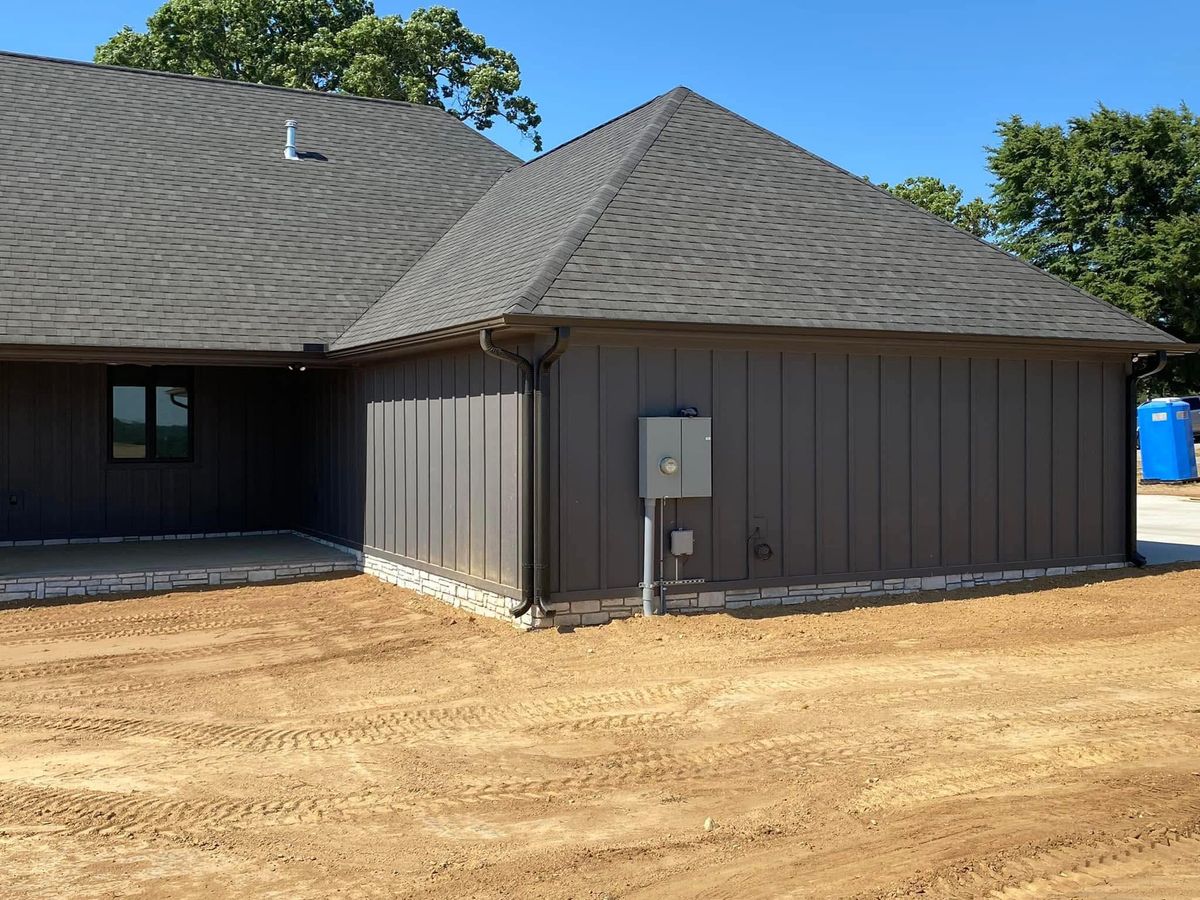 All forms of Siding metal and vynl for KY Gutter Pro & Specialty Roofing Systems in Monticello, KY