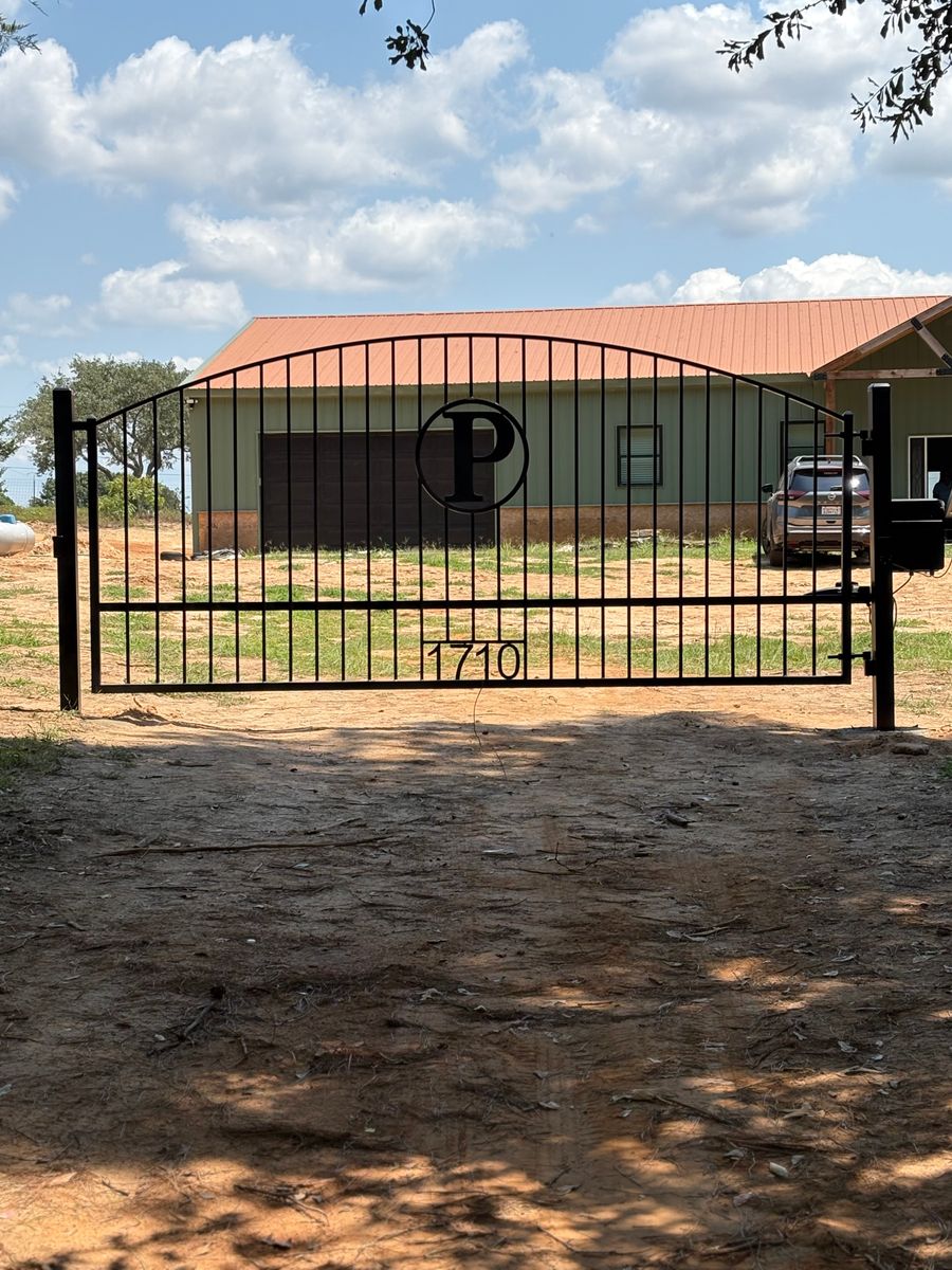 Gate Repair for R & R Metal Works in Tyler, TX