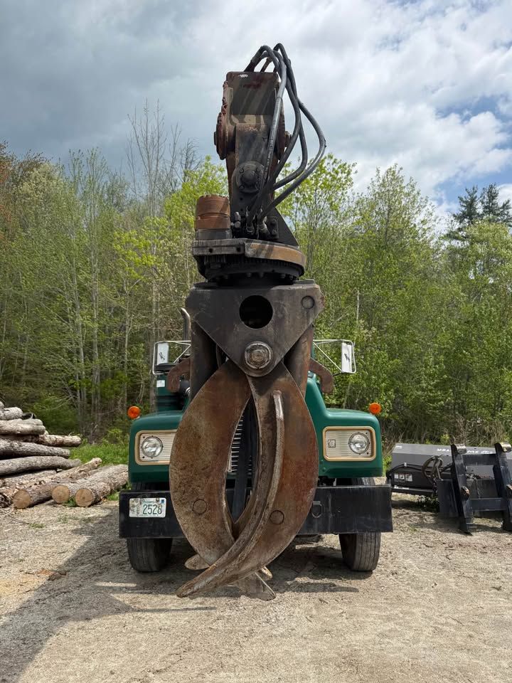 2001 Prentice 280 Log Loader for  in Northumberland, NH