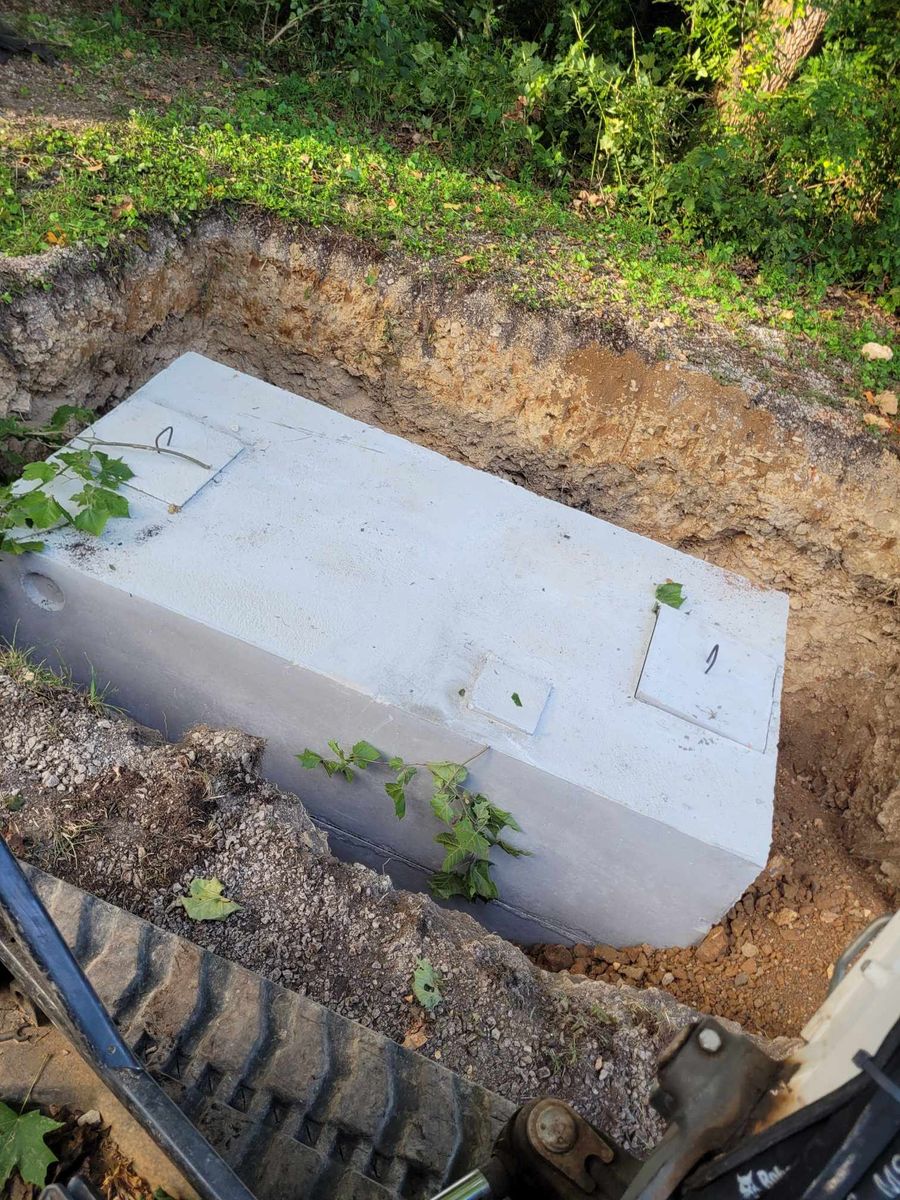 Septic & Utilities for First Call Land Works & Excavation LLC in Putnam County, TN