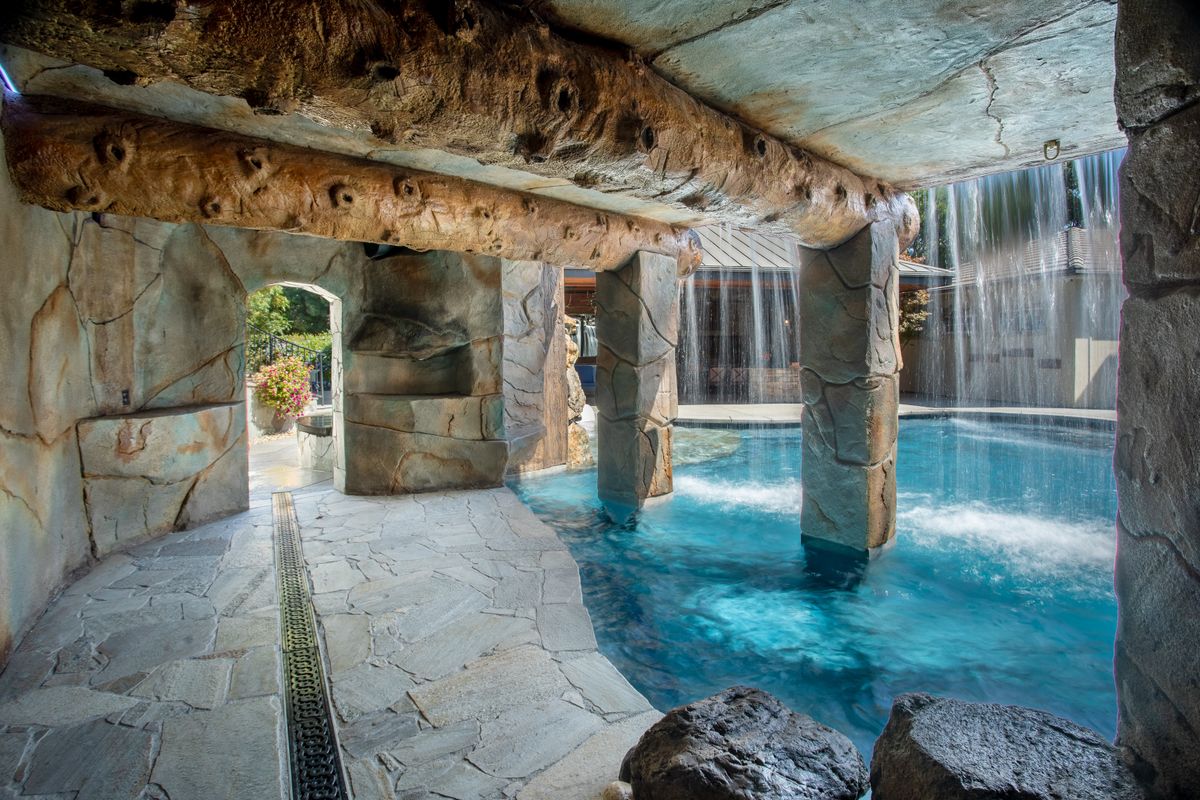 Custom Pool Construction for Western Pools Inc in Marysville, CA