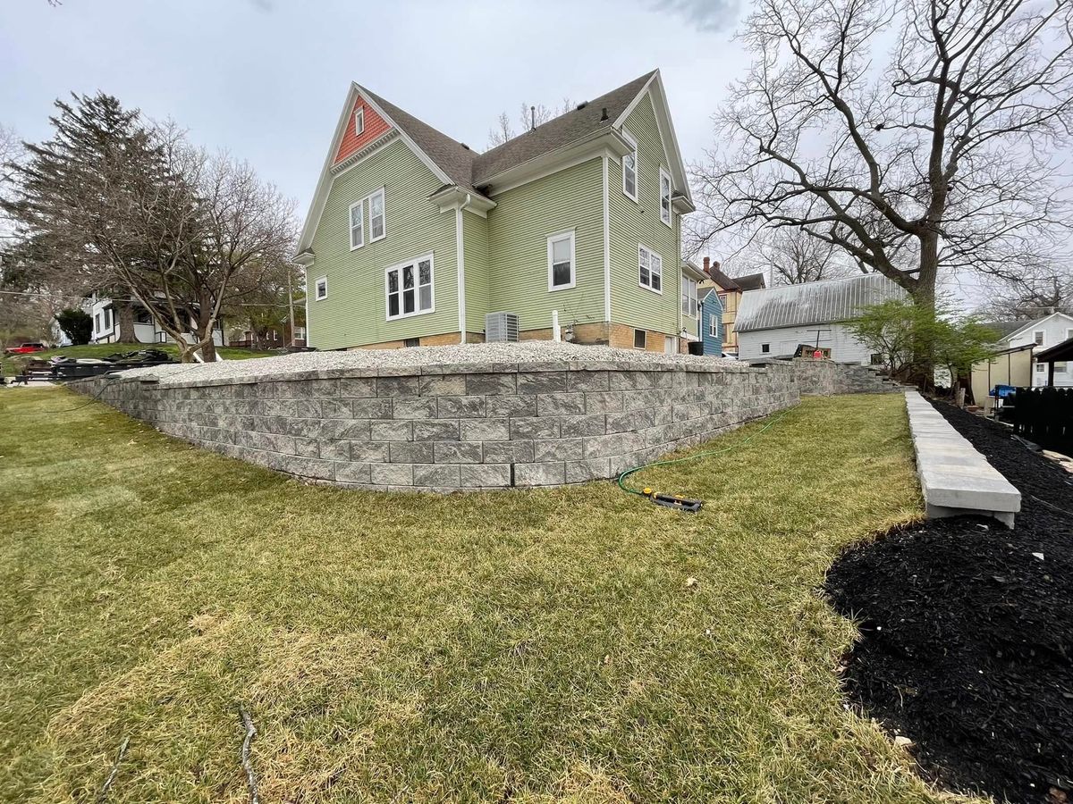 Retaining Wall Construction for Black Diamond Hardscapes in Omaha, NE