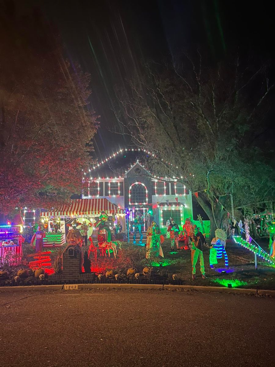 Christmas Lighting for Happy Holiday Christmas Lighting in Mullica Hill, NJ