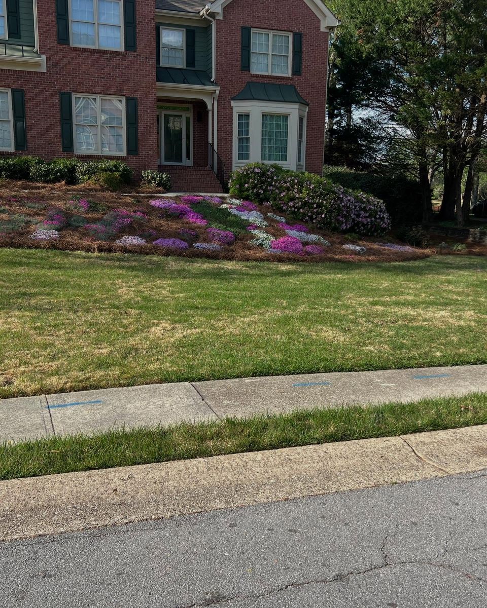 Lawn Maintenance for Amerigreen Lawn & Landscape in Atlanta, GA