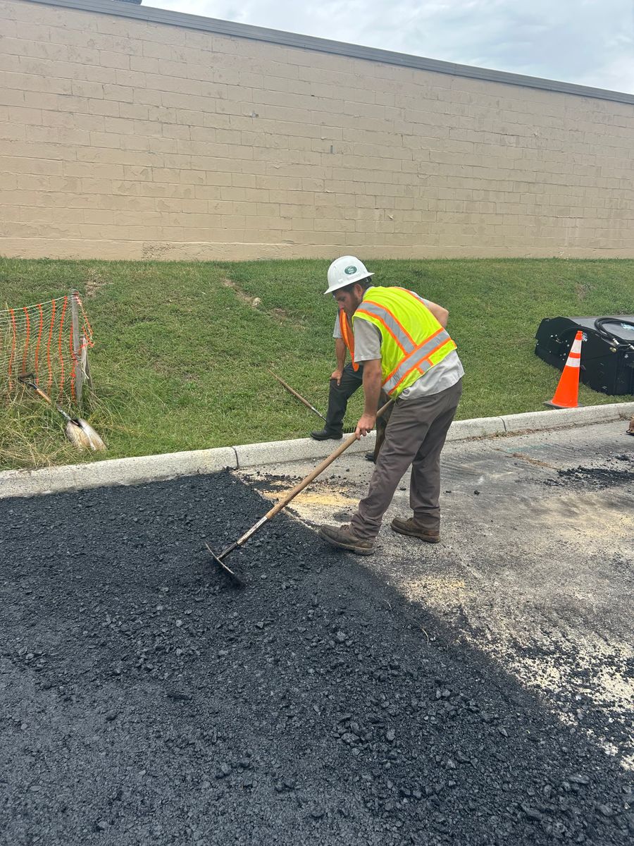 Sealcoating for James R Carter Paving in Roanoke, VA