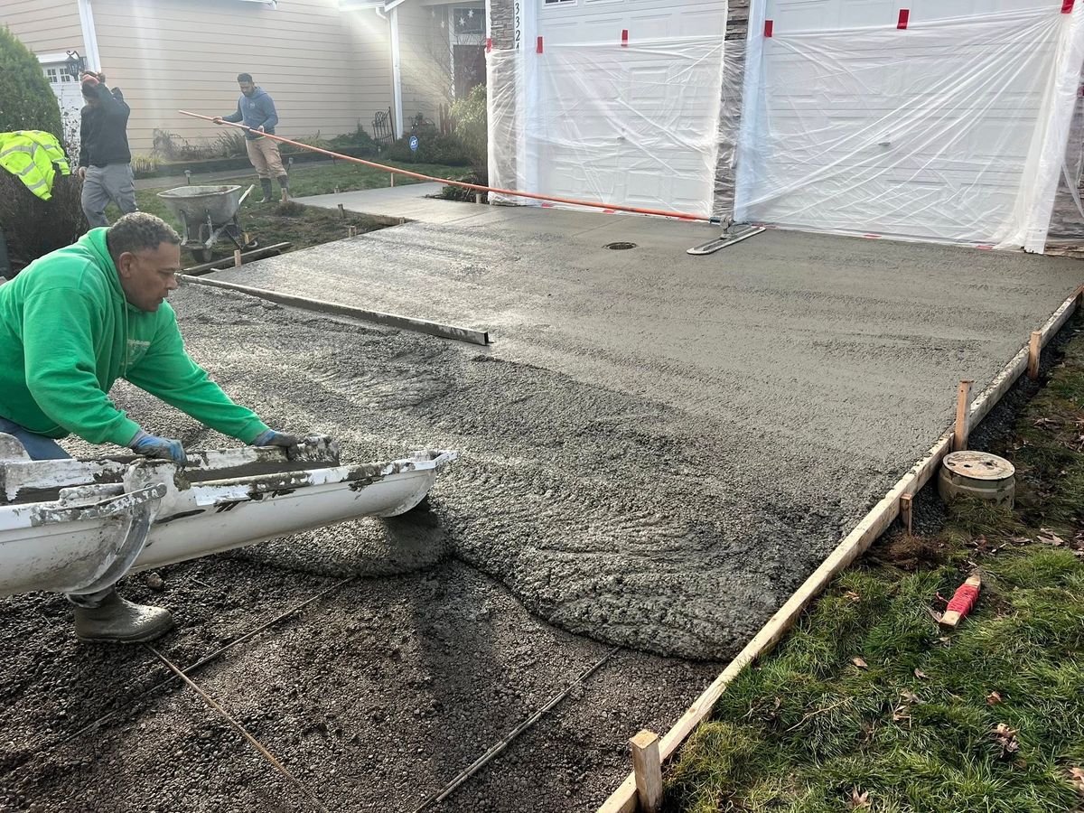 Concrete for Solid Concrete Contractor  in Tacoma, WA