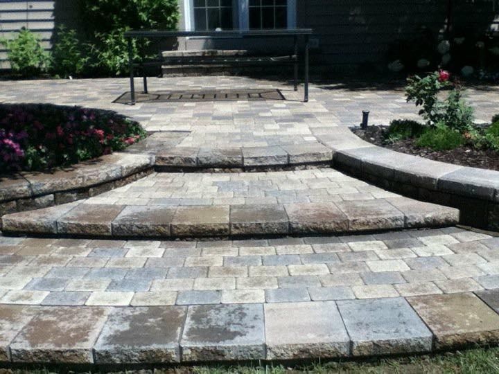 Patio Design & Construction for Alvarez Pavingstone INC. in Lyons, IL