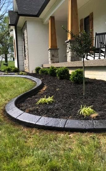 Landscape Curbing for Dust Till Dawn Lawn in London, Kentucky