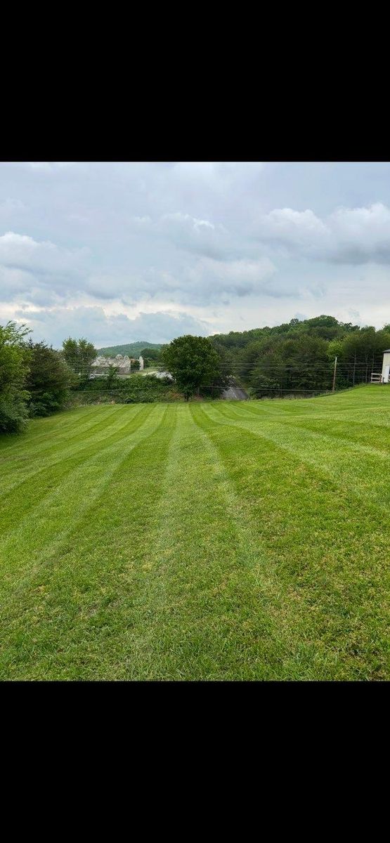 Mowing for East Premier Lawn Care in Kingston, TN