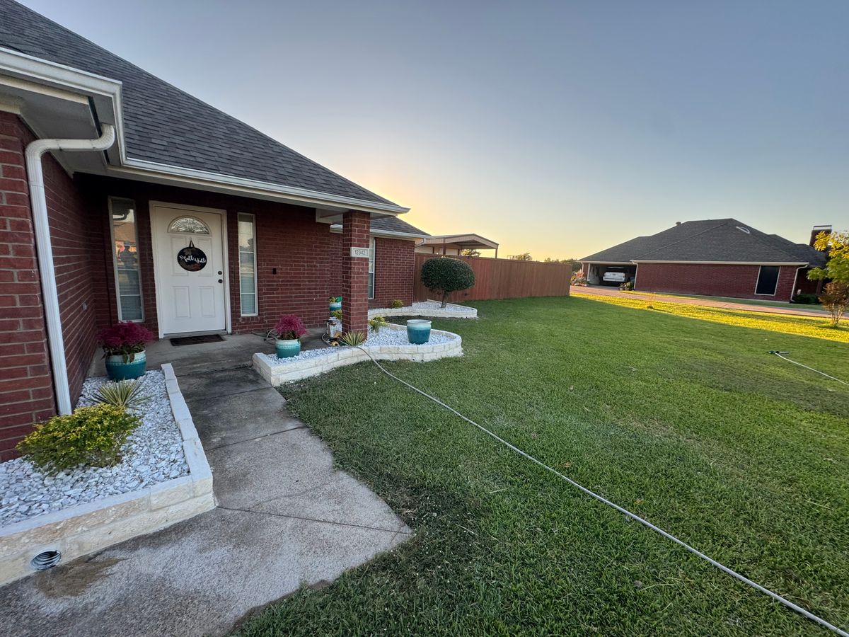 Mulch Installation for JDR Texas Landscaping Pros in Seagoville, TX