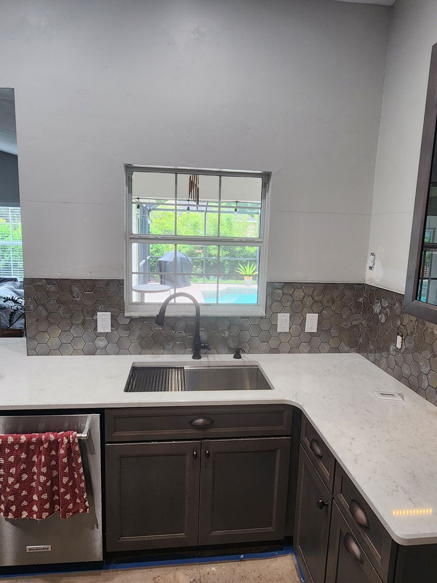 Kitchen Backsplash Tiling for Elite Custom Tile Installations in Ocala, FL