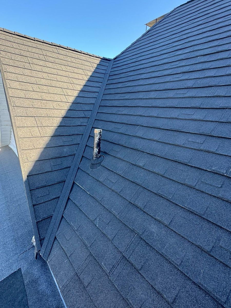 Shingle Roofing systems for KY Gutter Pro & Specialty Roofing Systems in Monticello, KY
