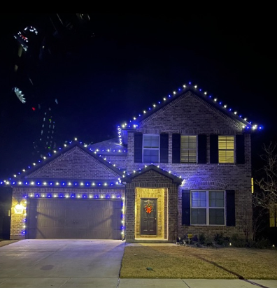 Custom Christmas lights for Teague Trees & Landscaping in Rendon, TX