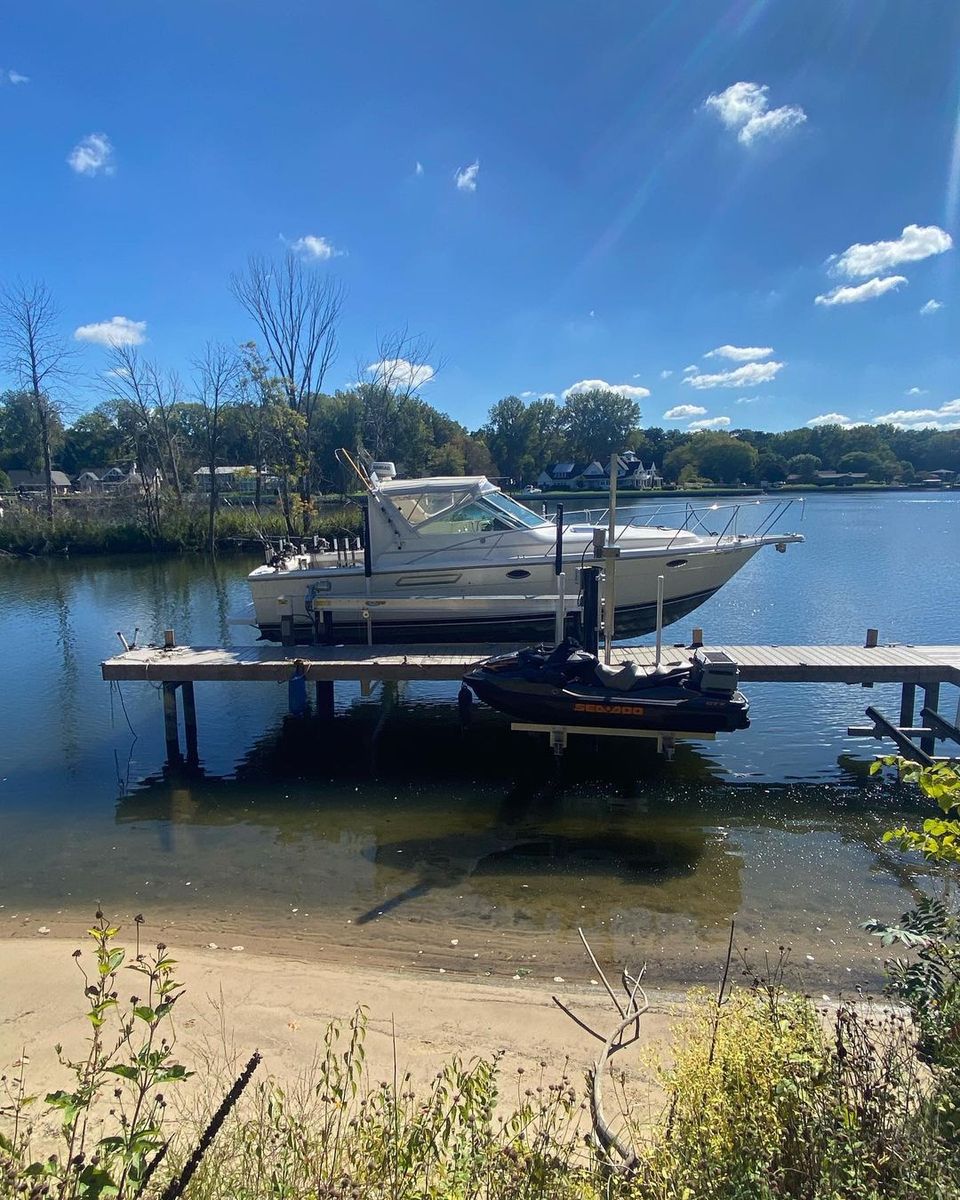 Boat lift Installation for Wagner's Lift and Dock Shop LLC in Watervliet, MI