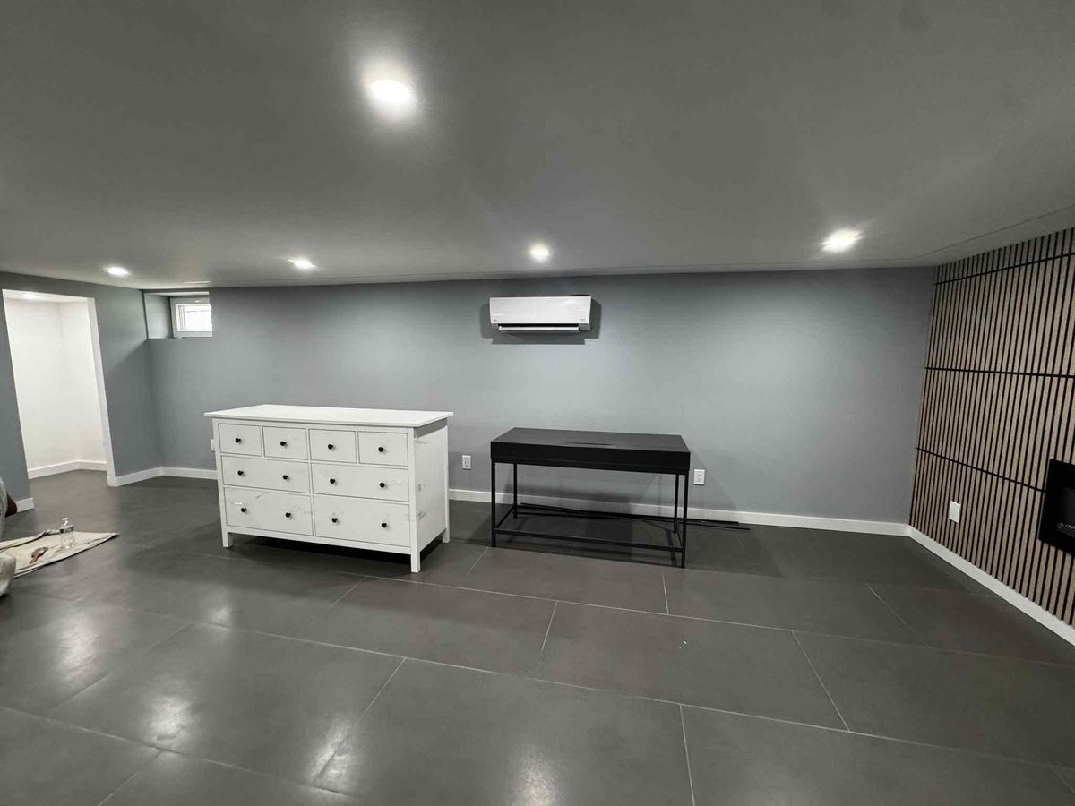 Flooring sand and installation for Ramos Pro Painting & Construction in East Rockaway, 	New York