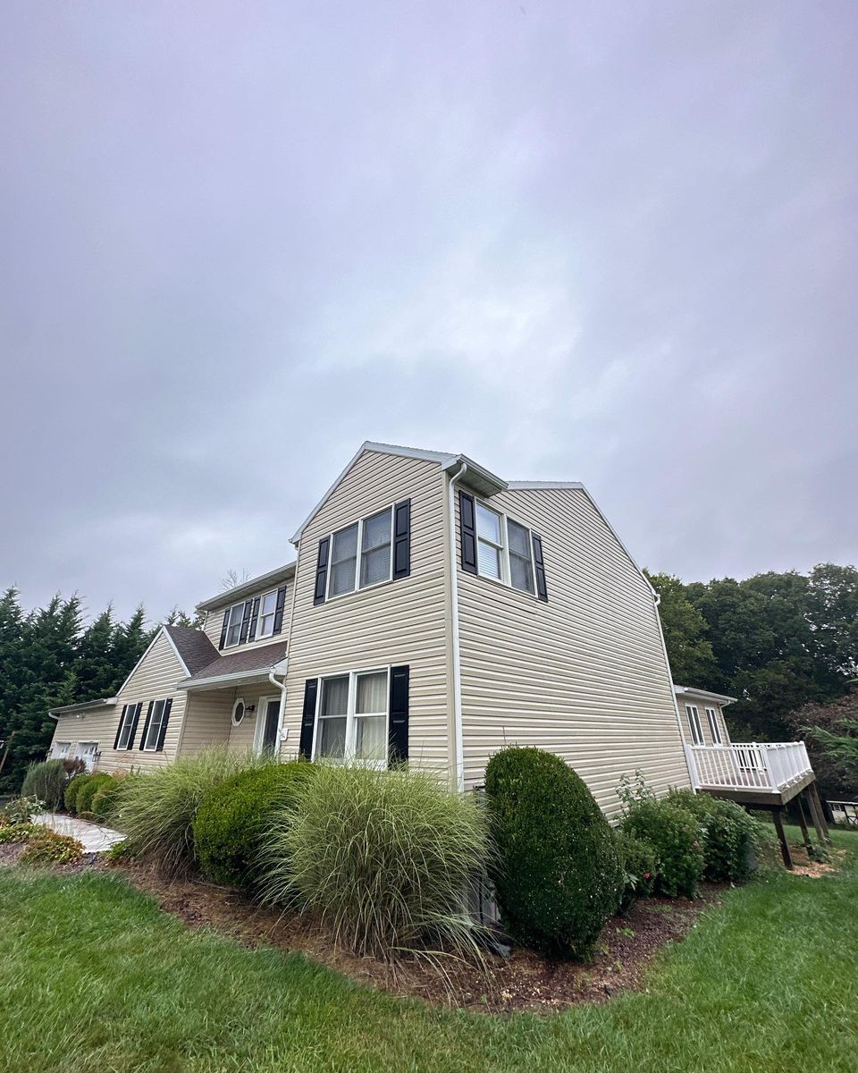 Home Softwash for Hydra-Lok Softwash LLC in Maryland, Catonsville