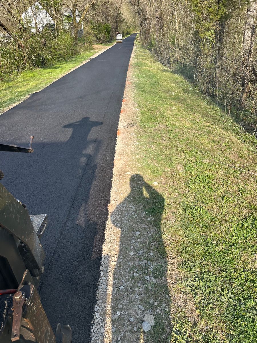 Asphalt Paving for Metzler Paving and Sealcoating LLC in Jacksboro, TN