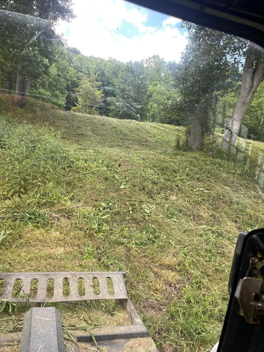 Fall Clean Up for Kehl Lawn and Landscape in Athens, OH