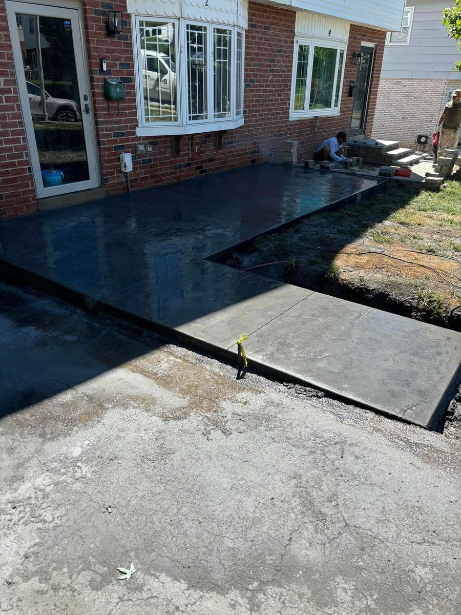 Concrete driveways, patios, and garage floors for DiMaggio & Son's Masonry in Aston, PA
