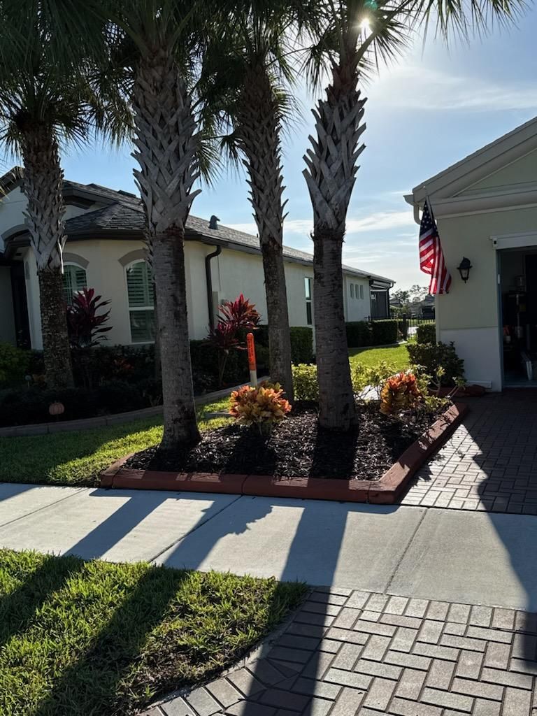 Landscape Design for Valdez Landscaping and Lawn Services in Port St. Lucie, FL