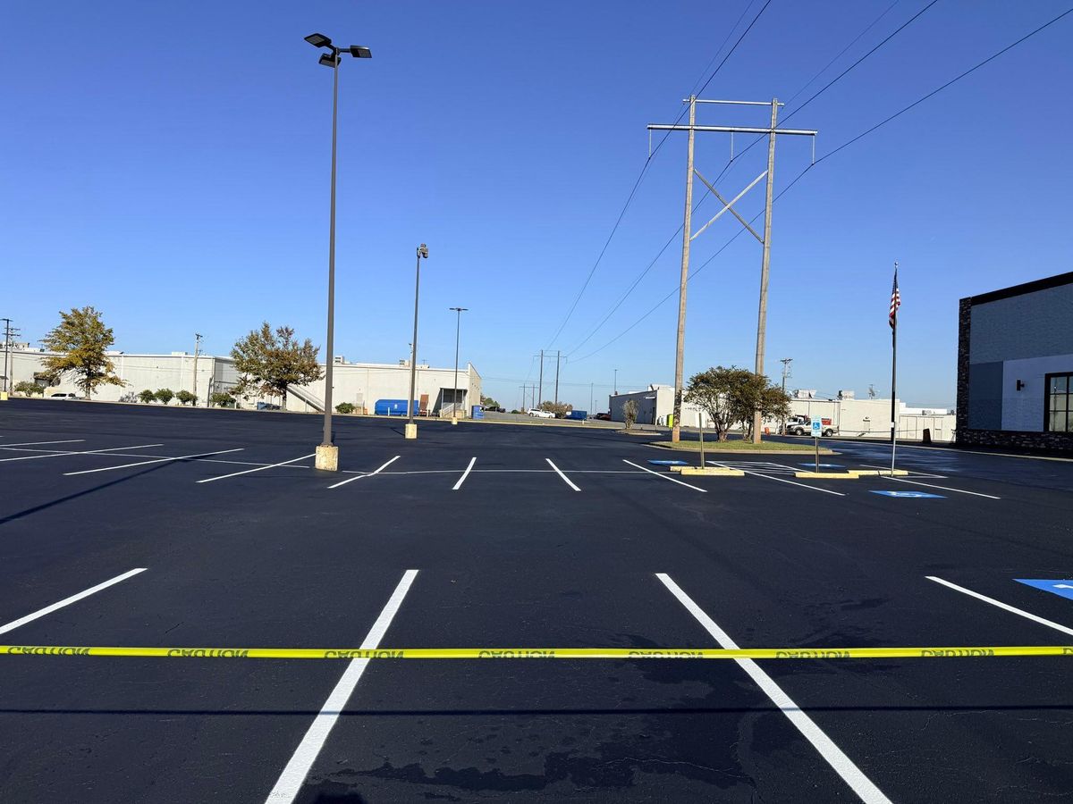 Asphalt Maintenance for Straight Line Striping in Little Rock, AR