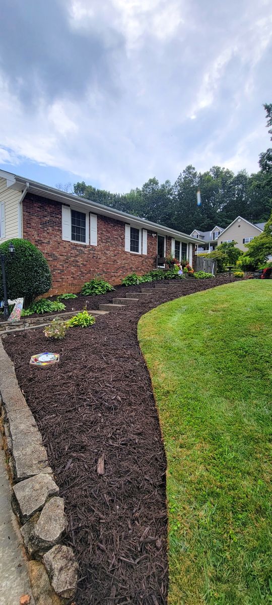 Mulching for C4 TrueVision Renovations in Asheville, NC