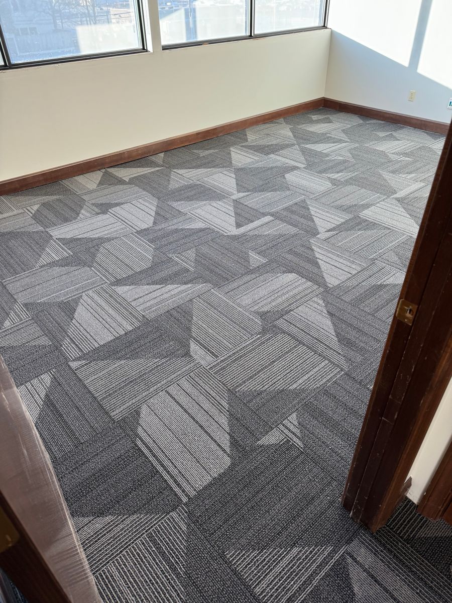 Carpet tile for Willett Flooring Inc. in Springfield, IL