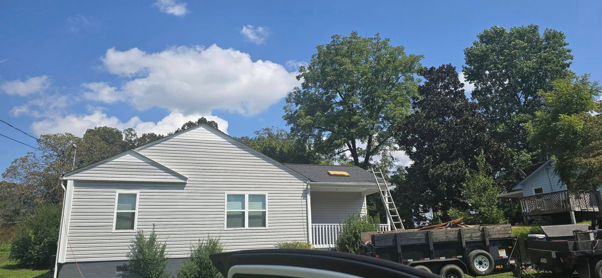 Roofing Installation for Travis Rylee Roofing in Gainesville, GA