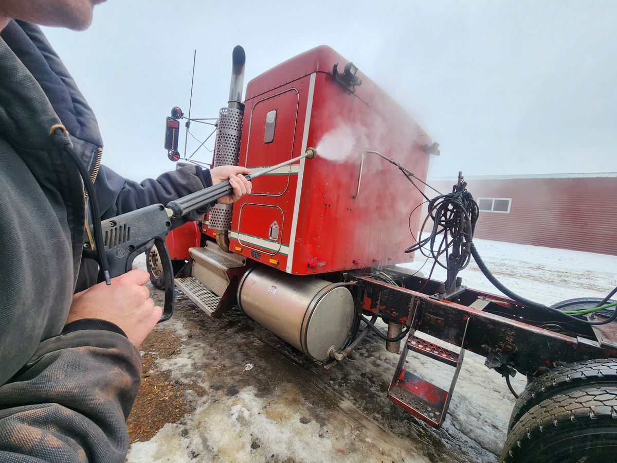 Commercial Power Washing for Smith Power Washing in Grove City, MN