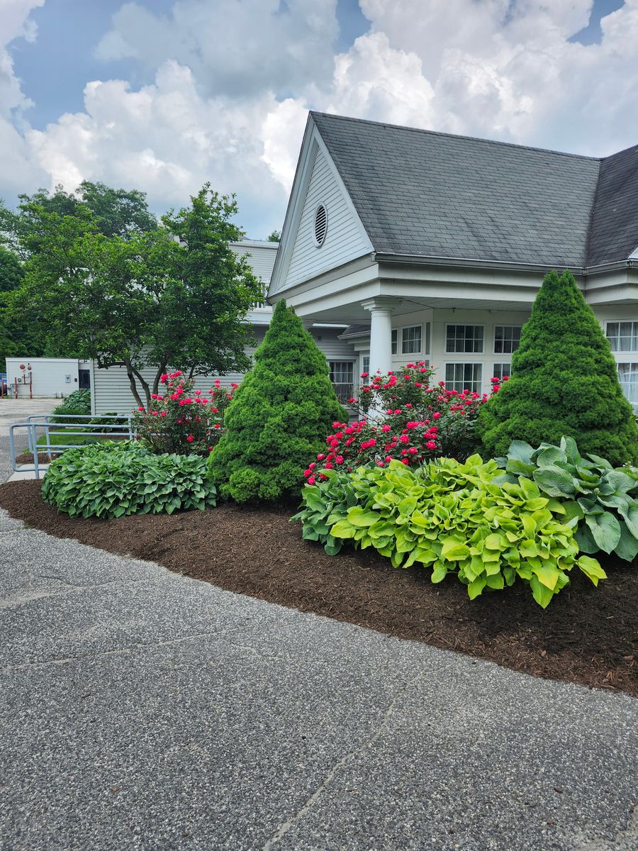 Mulch Installation for Landscape Innovations LLC in Torrington, CT