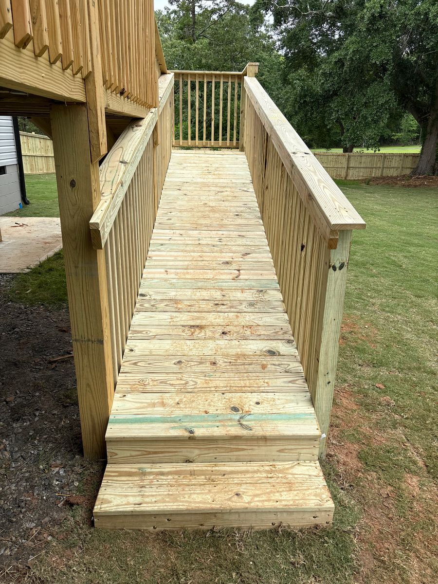 Deck Construction for Palmetto Fence in Greenville, SC