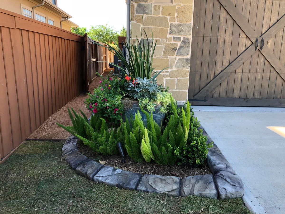 Landscaping for Texas Curb N Borders in Houston, TX