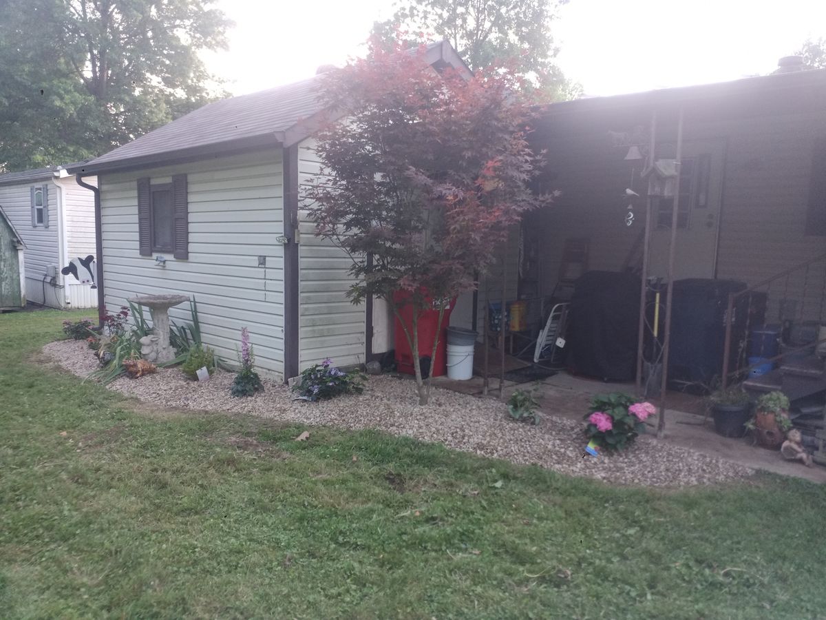 Shrub Trimming for Hendricks Mowing in Amherst, OH