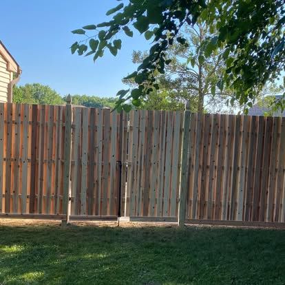 Fencing for Eachus Enterprises LLC in Lebanon, IN