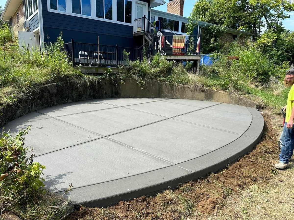 Concrete Patios & Driveways for Tanenbaum Services & Concrete in Florence, KY