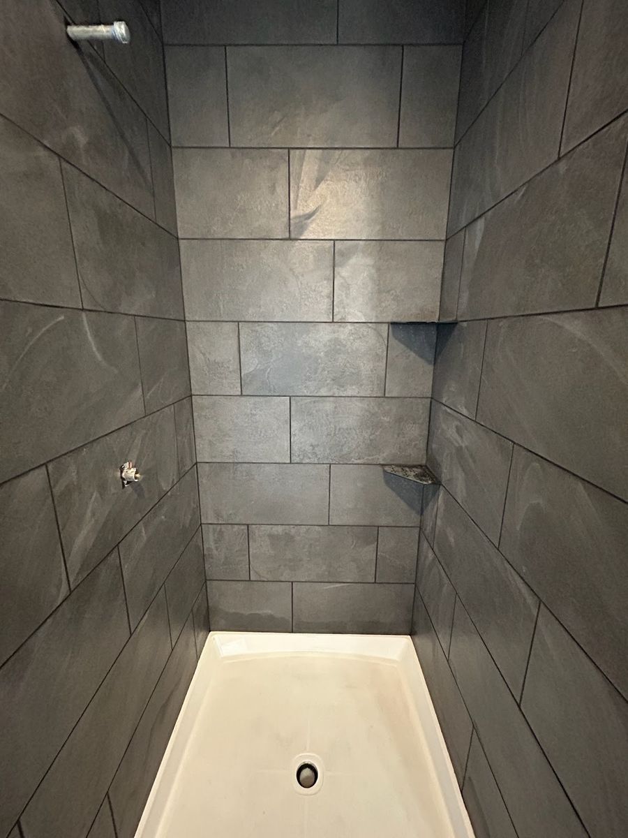 Bathroom Tile for Rivers Edge Tiling LLC in Brainerd, MN