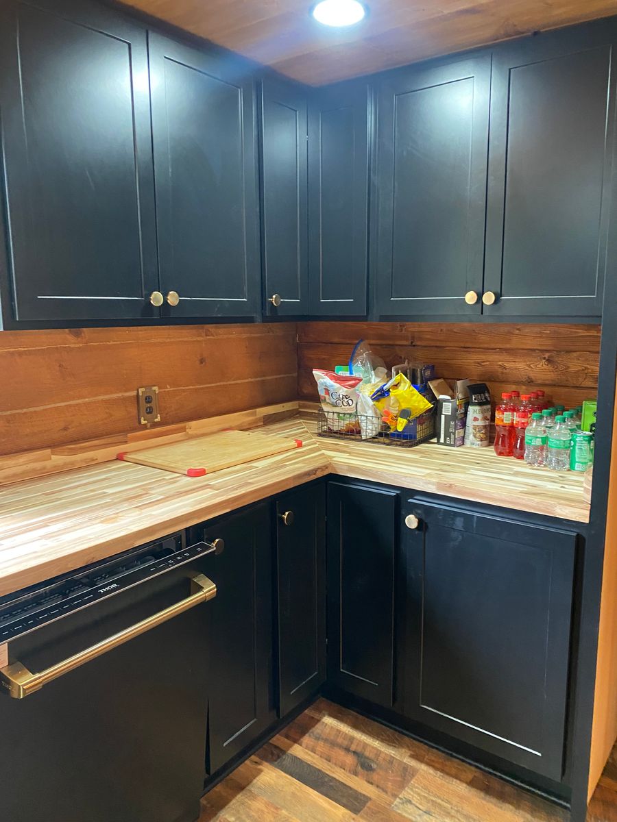 Flooring for JW Johnson Construction in Linden, TN