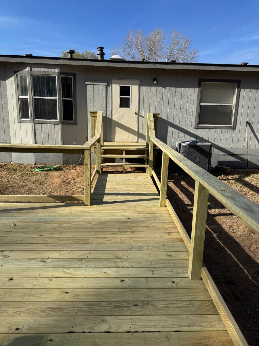 Deck Construction for Straight Edge Siding, Fencing & Decks in Pampa, TX