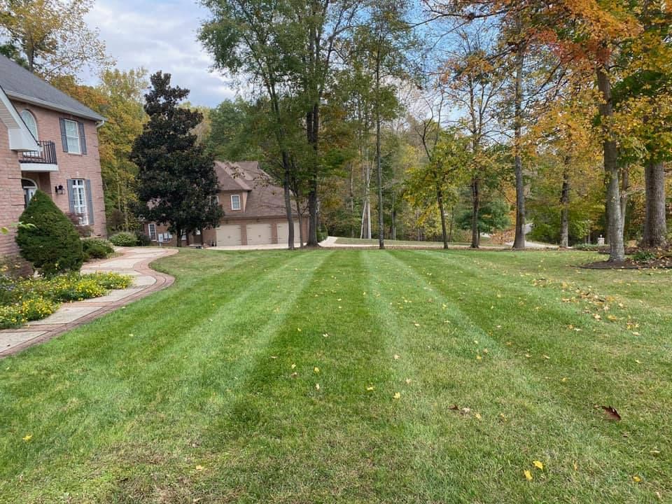 Mowing for Pro Lawn and Landscape in White Bluff, TN