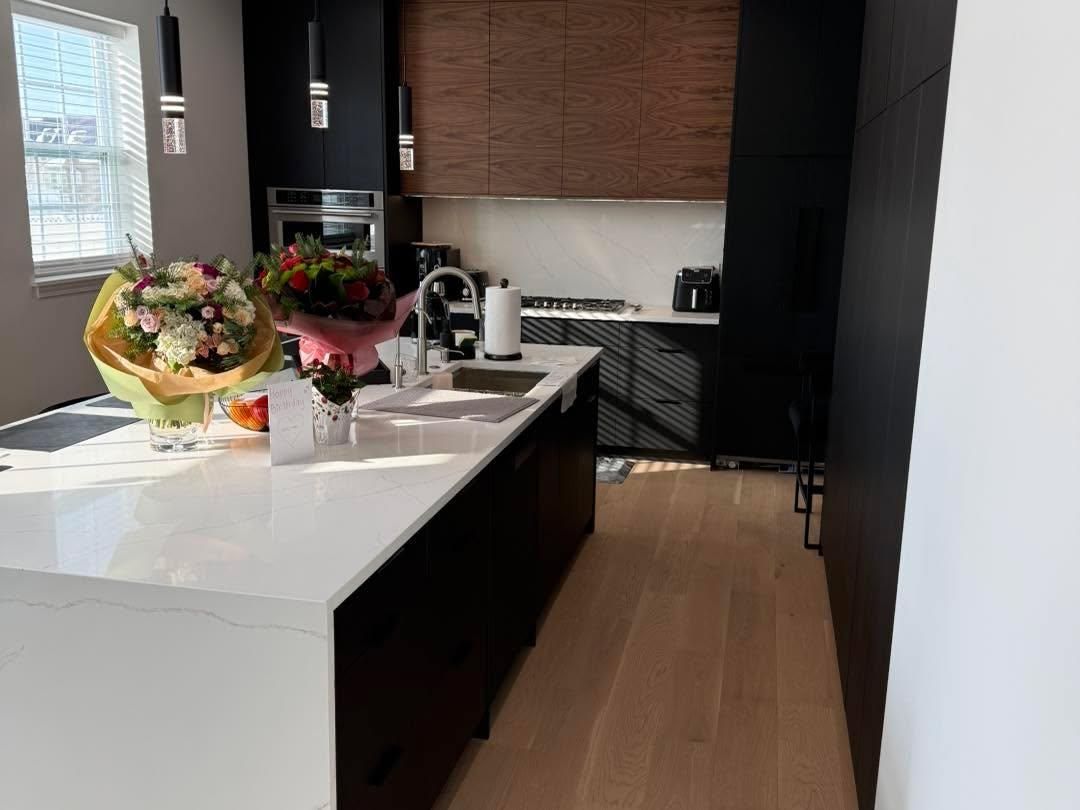 Kitchen and Cabinet Refinishing for Ekwood Finishes in St. Charles, IL