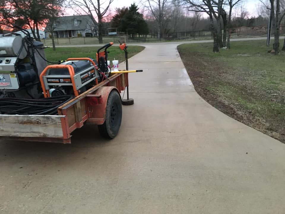 Residental Pressure Washing for Hawks Pressure Washing and Painting in Granbury, TX