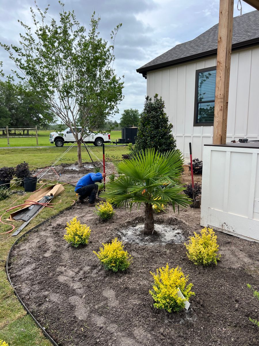 Landscape Design and Installation for Roberts Lawn & Landscape in Cross City, FL