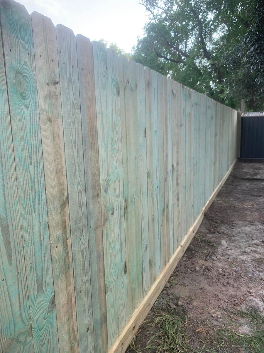 Fencing for Creative Design Remodeling in Kingwood,  TX