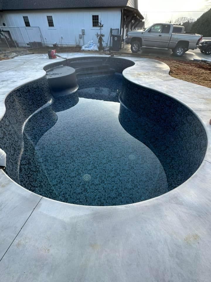 Jacuzzi and Spa Design for ZRS Pools and Construction in Granite Falls, NC