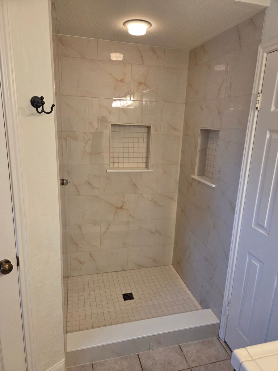 Bathroom Remodel for D&J Custom Floors in Nederland, TX