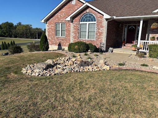 Garden Bed Installations for Hawes Design & Build in Hannibal, MO