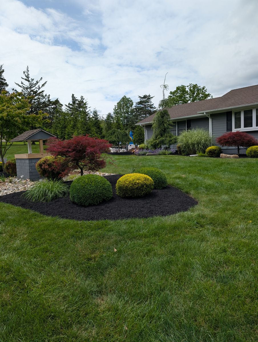 Mulch for Ettere Landscape Services in Flemington, NJ