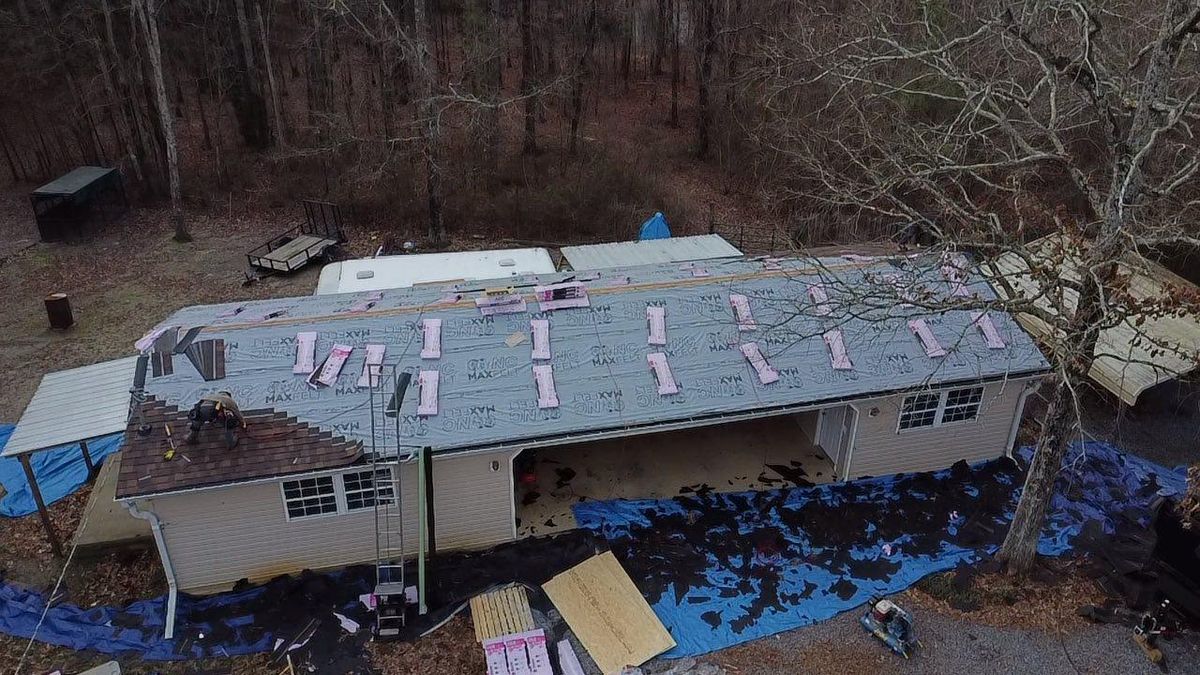 Roofing Installation for Givins Roofing & Gutters in Cartersville, GA