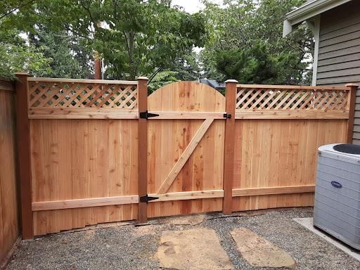 Wood Fence for Southern Town & Country Fence in Sparta, TN