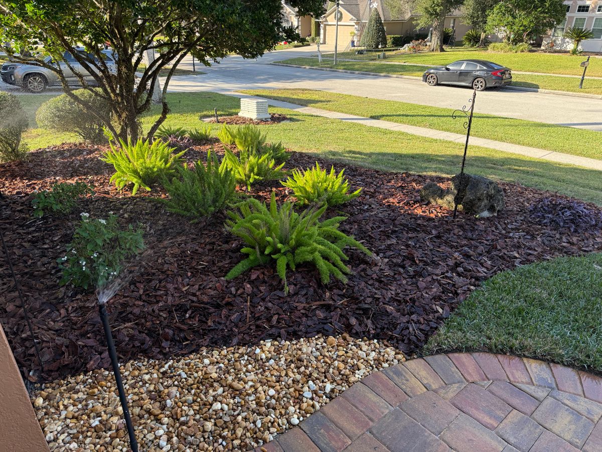 Mulch Installation for Amerigrown Tree And Lawn in Apopka, FL